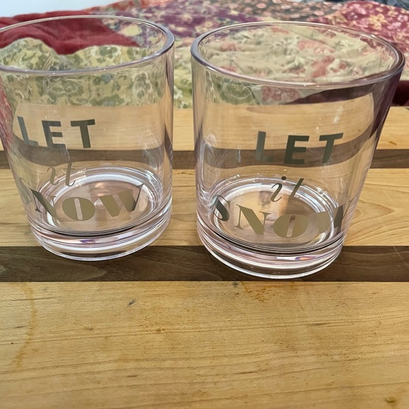 Kate Spade of 2 Winter Holiday “LET IT SNOW” Drinkware glasses New in box NWT - Picture 7 of 10